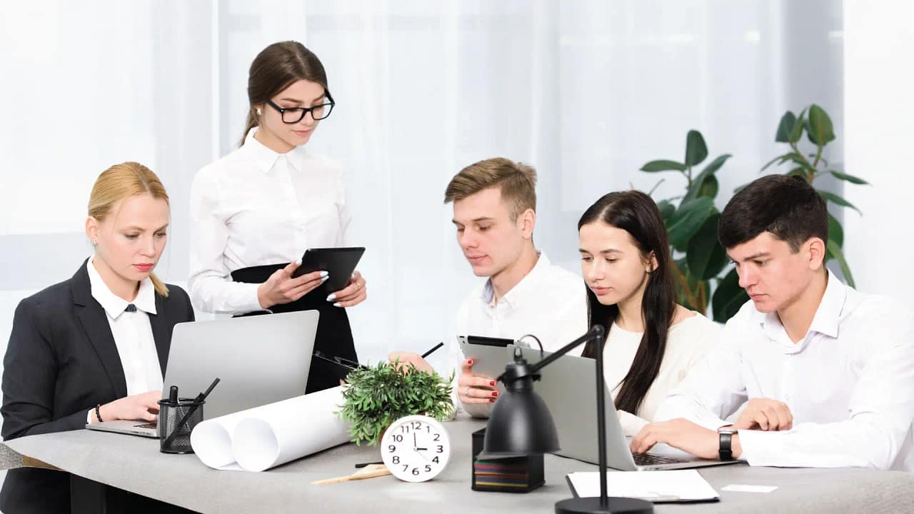 Which of the Types of Companies in Bahrain Is Right for You? 3 Public Shareholding Company (BSC)