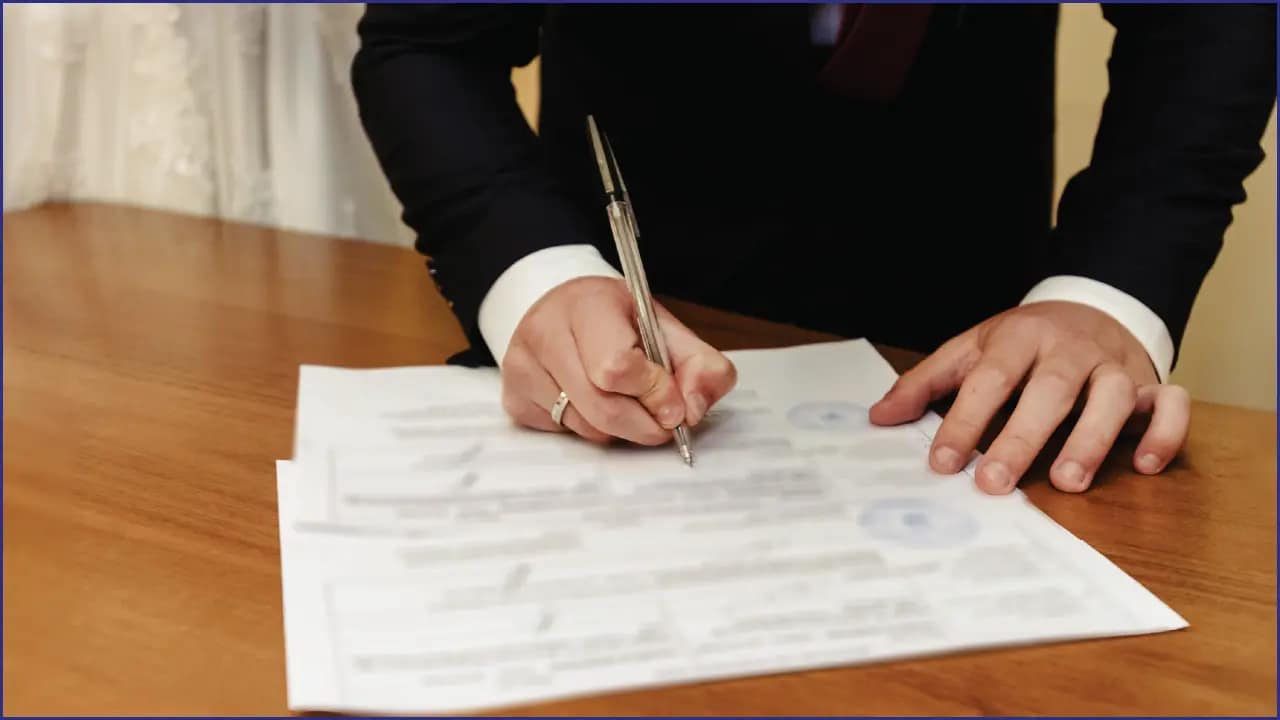 How to Get a Bahrain Cryptocurrency License: Bitcoin Bahrain Guide 2025 1 Bahrain's Cryptocurrency Rules