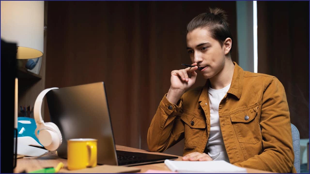 Freelancer Bahrain: How to Work Legally in Bahrain 2 How to Become a Legal Freelancer in Bahrain: Two Main Pathways