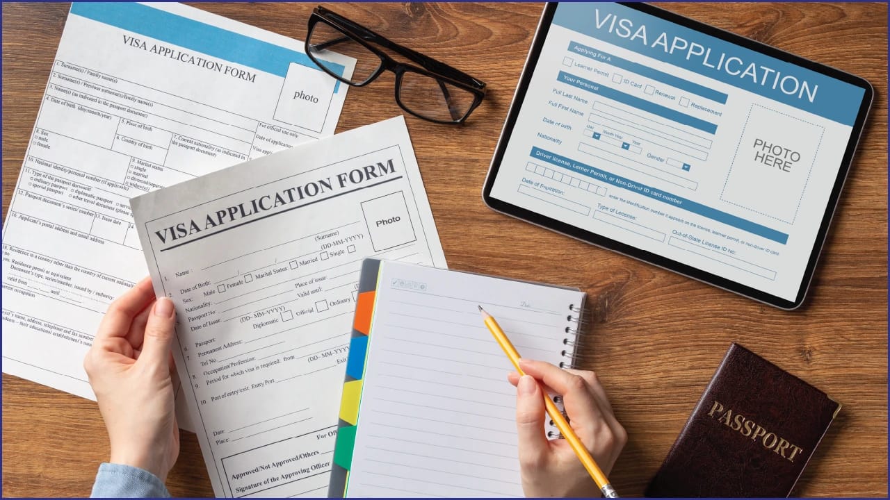 Complete Guide to Bahrain Tourist Visa: eVisa, Requirements & Costs 2025 2 Why Choose eVisa Bahrain Over Traditional Methods