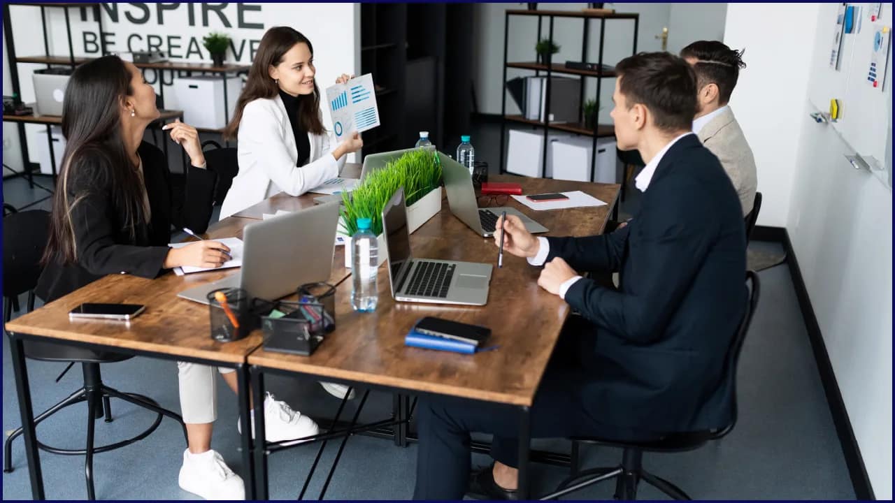 Best Startup Consultancy Provider in Oman: Your Complete 2025 Guide 4 Types of Business Formation Consultants in Oman