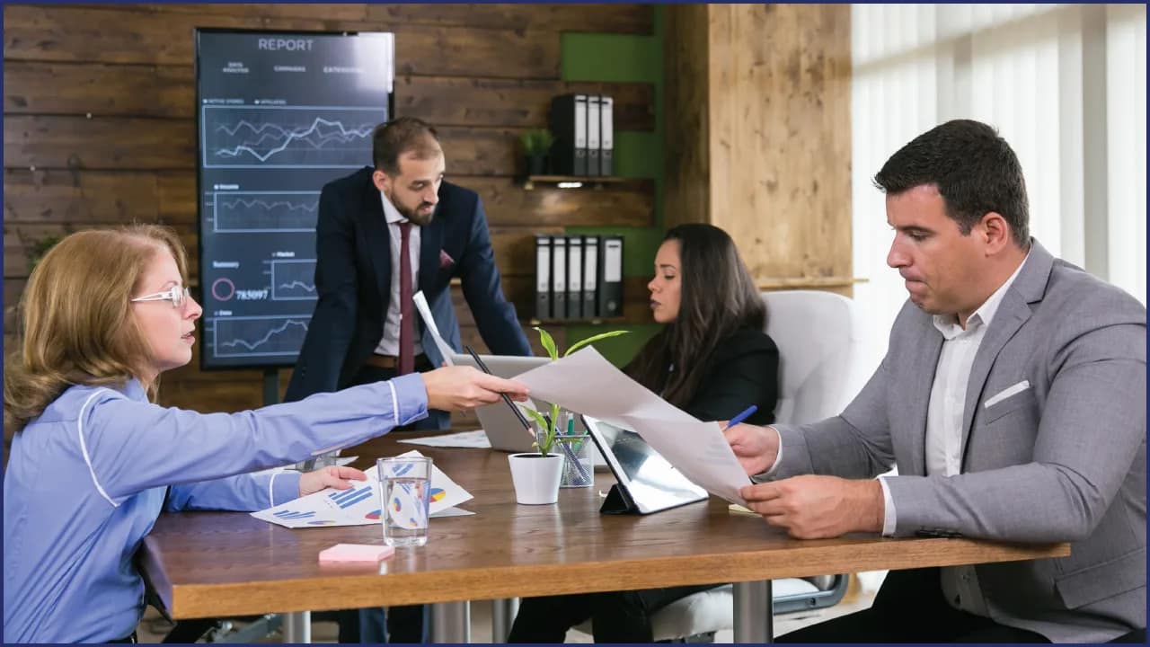 Resolution No. (43) of 2024 Bahrain’s Commercial Law: Complete Trustee Licensing Guide 5 Governance and Management Standards